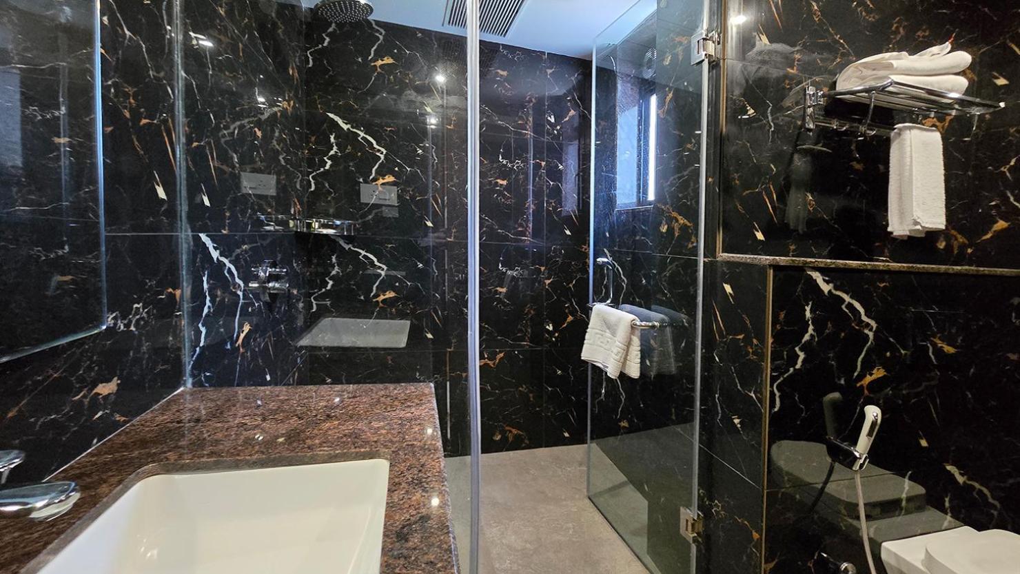Magnus Nexstar Suites Kalyani Nagar بونة المظهر الخارجي الصورة